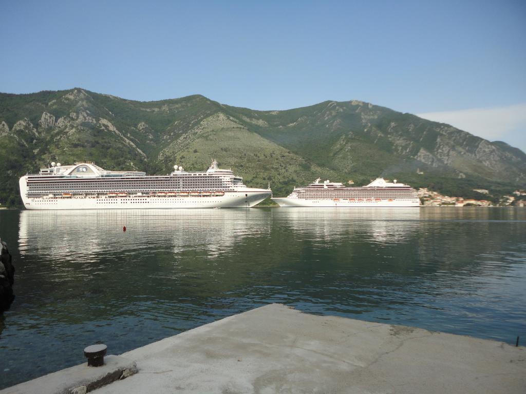 Apartment The Sea Coast Kotor Eksteriør bilde