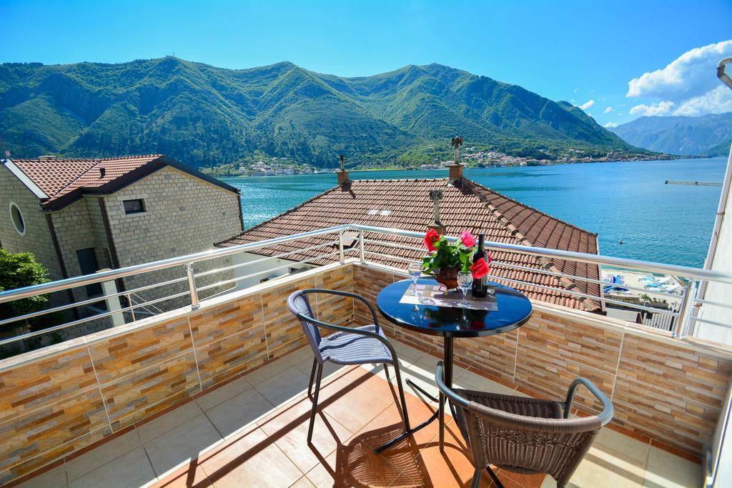 Apartment The Sea Coast Kotor Eksteriør bilde